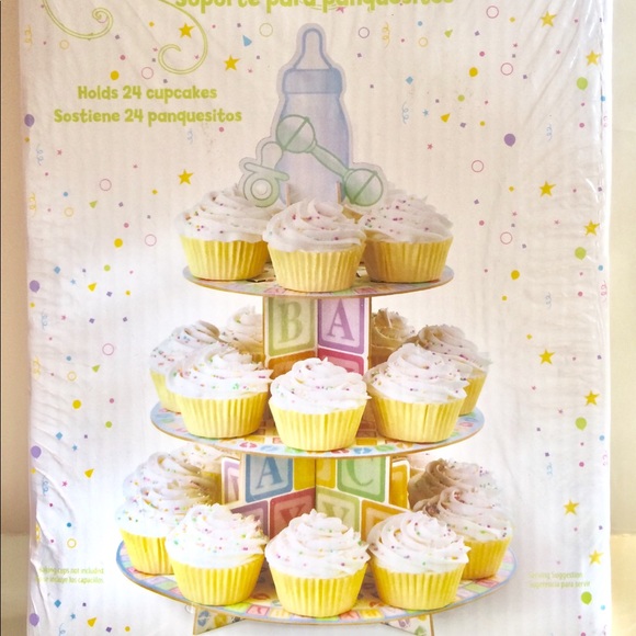 baby shower cupcake stand centerpiece
